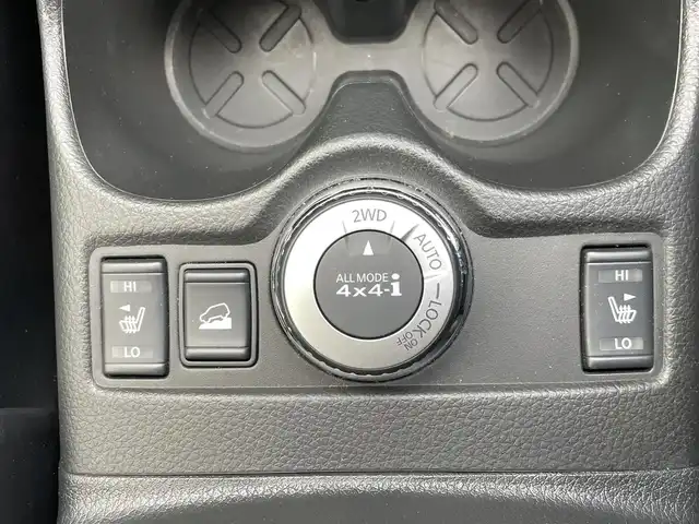 日産 エクストレイル 20X エマージェンシーブレーキ 島根県 2015(平27)年 5.8万km ダイヤモンドブラック 純正８型ナビ　/フルセグＴＶ　/ＤＶＤ再生　/Ｂｌｕｅｔｏｏｔｈ接続　/バックカメラ　/ビルトインＥＴＣ　/前方ドライブレコーダー　/アイドリングストップ　/衝突軽減ブレーキ/レーンキープアシスト　/前後コーナーセンサー　/前席シートヒーター　/スマートキー/純正１７インチアルミホイール/純正フロアマット