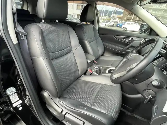 日産 エクストレイル 20X エマージェンシーブレーキ 島根県 2015(平27)年 5.8万km ダイヤモンドブラック 純正８型ナビ　/フルセグＴＶ　/ＤＶＤ再生　/Ｂｌｕｅｔｏｏｔｈ接続　/バックカメラ　/ビルトインＥＴＣ　/前方ドライブレコーダー　/アイドリングストップ　/衝突軽減ブレーキ/レーンキープアシスト　/前後コーナーセンサー　/前席シートヒーター　/スマートキー/純正１７インチアルミホイール/純正フロアマット