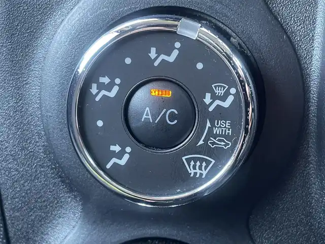 トヨタ ポルテ F 香川県 2015(平27)年 8.4万km クリームベージュ 純正7インチSDナビ/【ワンセグTV/Bluetooth/CD/SD/AUX】/バックカメラ/左側パワースライドドア/布シート/ウレタンステアリング/純正フロアマット/純正ドアバイザー/ハロゲンヘッドライト/ハロゲンフォグライト/横滑り防止機能/プッシュスタート/スマートキー