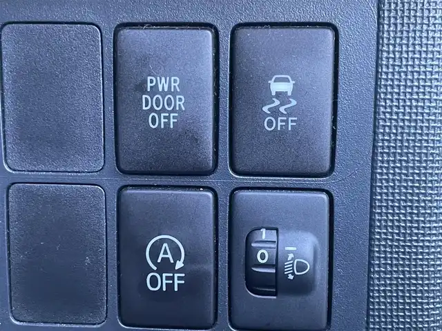 トヨタ ポルテ F 香川県 2015(平27)年 8.4万km クリームベージュ 純正7インチSDナビ/【ワンセグTV/Bluetooth/CD/SD/AUX】/バックカメラ/左側パワースライドドア/布シート/ウレタンステアリング/純正フロアマット/純正ドアバイザー/ハロゲンヘッドライト/ハロゲンフォグライト/横滑り防止機能/プッシュスタート/スマートキー