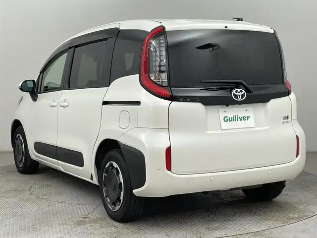 トヨタ シエンタ ハイブリッド Z 道央・札幌 2022(令4)年 3.4万km ホワイトパールクリスタルシャイン ・４ＷＤ/・ワンオーナー/・寒冷地仕様/・純正メモリナビ/・純正フリップダウンモニター/・全方位カメラ/・BT/USB/フルセグTV/・１００Ｖ電源/・ステアリングヒーター/・ブラインドスポットモニター/・シートヒーター/・レーンキープアシスト/・アダプティブクルーズコントロール/・アイドリング/・ビルトインETC2.0/・両側パワースライドドア/・オートライト/・オートマチックハイビーム/・LEDヘッドライト/・フロントフォグランプ/・コーナーセンサー/・クリアランスソナー