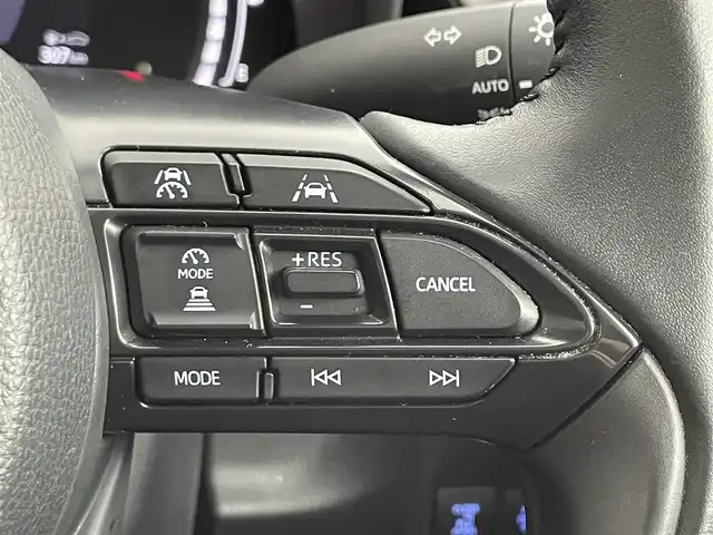 トヨタ シエンタ ハイブリッド Z 道央・札幌 2022(令4)年 3.4万km ホワイトパールクリスタルシャイン ・４ＷＤ/・ワンオーナー/・寒冷地仕様/・純正メモリナビ/・純正フリップダウンモニター/・全方位カメラ/・BT/USB/フルセグTV/・１００Ｖ電源/・ステアリングヒーター/・ブラインドスポットモニター/・シートヒーター/・レーンキープアシスト/・アダプティブクルーズコントロール/・アイドリング/・ビルトインETC2.0/・両側パワースライドドア/・オートライト/・オートマチックハイビーム/・LEDヘッドライト/・フロントフォグランプ/・コーナーセンサー/・クリアランスソナー