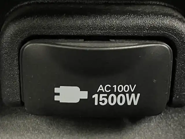 トヨタ シエンタ ハイブリッド Z 道央・札幌 2022(令4)年 3.4万km ホワイトパールクリスタルシャイン ・４ＷＤ/・ワンオーナー/・寒冷地仕様/・純正メモリナビ/・純正フリップダウンモニター/・全方位カメラ/・BT/USB/フルセグTV/・１００Ｖ電源/・ステアリングヒーター/・ブラインドスポットモニター/・シートヒーター/・レーンキープアシスト/・アダプティブクルーズコントロール/・アイドリング/・ビルトインETC2.0/・両側パワースライドドア/・オートライト/・オートマチックハイビーム/・LEDヘッドライト/・フロントフォグランプ/・コーナーセンサー/・クリアランスソナー