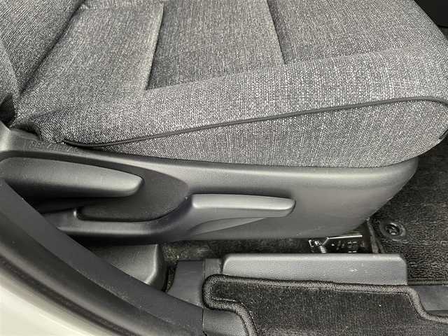 トヨタ シエンタ ハイブリッド Z 道央・札幌 2022(令4)年 3.4万km ホワイトパールクリスタルシャイン ・４ＷＤ/・ワンオーナー/・寒冷地仕様/・純正メモリナビ/・純正フリップダウンモニター/・全方位カメラ/・BT/USB/フルセグTV/・１００Ｖ電源/・ステアリングヒーター/・ブラインドスポットモニター/・シートヒーター/・レーンキープアシスト/・アダプティブクルーズコントロール/・アイドリング/・ビルトインETC2.0/・両側パワースライドドア/・オートライト/・オートマチックハイビーム/・LEDヘッドライト/・フロントフォグランプ/・コーナーセンサー/・クリアランスソナー