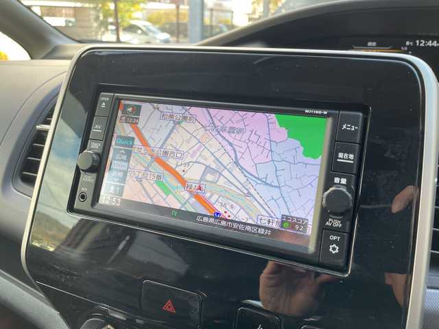 日産 セレナ e－パワー XV 広島県 2019(令1)年 3.7万km マルーンレッド エマージェンシーブレーキ/クルーズコントロール/車線逸脱警報/純正７型メモリナビ/CD/SD/BT/フルセグTV/バックカメラ/両側パワースライドドア/スマートキー/プッシュスタート/ETC/ステアリングスイッチ/シートバックテーブル/純正フロアマット/純正ドアバイザー/純正アルミホイール