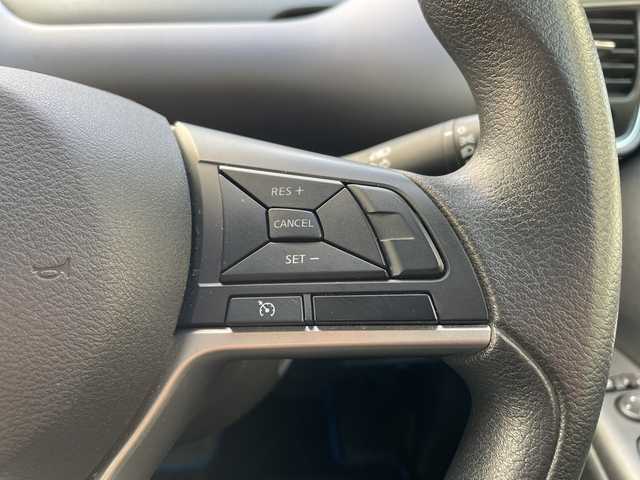 日産 セレナ e－パワー XV 広島県 2019(令1)年 3.7万km マルーンレッド エマージェンシーブレーキ/クルーズコントロール/車線逸脱警報/純正７型メモリナビ/CD/SD/BT/フルセグTV/バックカメラ/両側パワースライドドア/スマートキー/プッシュスタート/ETC/ステアリングスイッチ/シートバックテーブル/純正フロアマット/純正ドアバイザー/純正アルミホイール