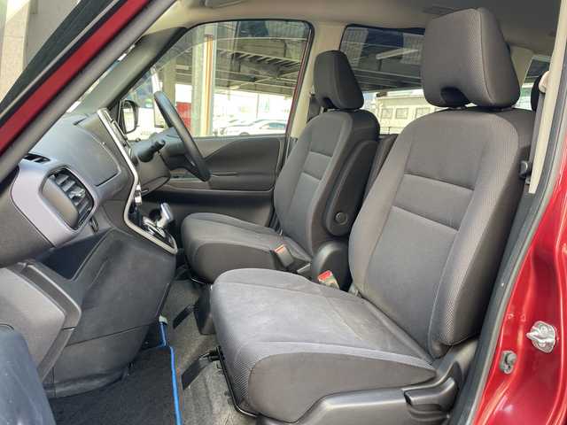 日産 セレナ e－パワー XV 広島県 2019(令1)年 3.7万km マルーンレッド エマージェンシーブレーキ/クルーズコントロール/車線逸脱警報/純正７型メモリナビ/CD/SD/BT/フルセグTV/バックカメラ/両側パワースライドドア/スマートキー/プッシュスタート/ETC/ステアリングスイッチ/シートバックテーブル/純正フロアマット/純正ドアバイザー/純正アルミホイール