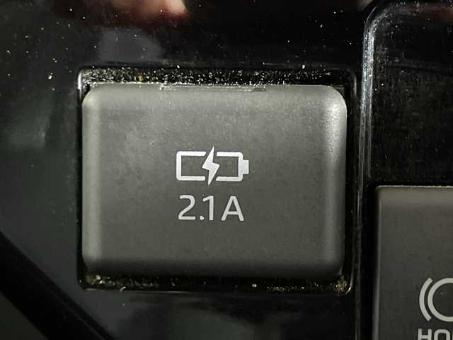 トヨタ ルーミー カスタムG 神奈川県 2023(令5)年 0.3万km パールホワイトⅢ モデリスタエアロ【フロント/サイド/リアアンダー】/純正7型SDナビゲーション【NSZT-W66T】/フルセグ　SDREC　CD DVD　Bluetooth/両側電動スライドドア【サンシェード】/スマートアシスト/衝突回避支援ブレーキ/誤発進抑制機能/車線逸脱警報/ふらつき警報/アダブティブクルーズコントロール/標識認識機能/ハイビームアシスト/前後ソナー/アイドリングストップ/純正ビルトインETC/社外前後ドライブレコーダー/TRC/革巻きステアリング/ステアリングスイッチ/電動パーキングブレーキ/オートブレーキホールド/プッシュスタート/スマートキー/LEDヘッドランプ/LEDフロントフォグランプ/LEDライン/純正14インチアルミホイール/電格ウインカーミラー