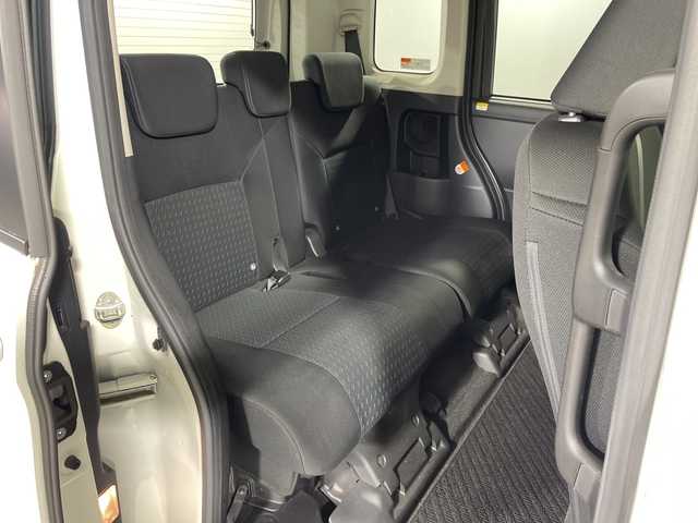 トヨタ ルーミー カスタムG 神奈川県 2023(令5)年 0.3万km パールホワイトⅢ モデリスタエアロ【フロント/サイド/リアアンダー】/純正7型SDナビゲーション【NSZT-W66T】/フルセグ　SDREC　CD DVD　Bluetooth/両側電動スライドドア【サンシェード】/スマートアシスト/衝突回避支援ブレーキ/誤発進抑制機能/車線逸脱警報/ふらつき警報/アダブティブクルーズコントロール/標識認識機能/ハイビームアシスト/前後ソナー/アイドリングストップ/純正ビルトインETC/社外前後ドライブレコーダー/TRC/革巻きステアリング/ステアリングスイッチ/電動パーキングブレーキ/オートブレーキホールド/プッシュスタート/スマートキー/LEDヘッドランプ/LEDフロントフォグランプ/LEDライン/純正14インチアルミホイール/電格ウインカーミラー