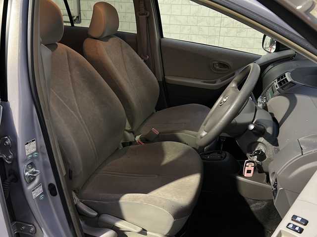 トヨタ ヴィッツ F 道央・札幌 2008(平20)年 3.9万km ライトパープルマイカ ４WD/オーディオ（FM/AM/CD)/寒冷地仕様/パワーウィンドウ/電動格納ミラー/エンジンスターター/ワイパーデアイサー/積込社外夏タイヤ