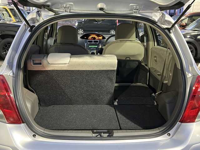 トヨタ ヴィッツ F 道央・札幌 2008(平20)年 3.9万km ライトパープルマイカ ４WD/オーディオ（FM/AM/CD)/寒冷地仕様/パワーウィンドウ/電動格納ミラー/エンジンスターター/ワイパーデアイサー/積込社外夏タイヤ