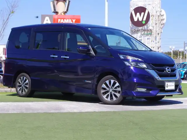 日産 セレナ ハイウェイスター Vセレクション 千葉県 2018(平30)年 3.8万km アズライトブルー エマージェンシーブレーキ/ハンズフリー両側パワースライドドア/９インチ純正SDナビ/地デジTV/【BD/DVD/CD再生機能　Bluetooth接続】/アラウンドビューモニター/ドライブレコーダー（前後撮影）/ETC/LEDヘッドライト/ウインカーミラー/純正15インチアルミホイル/インテリジェントキー