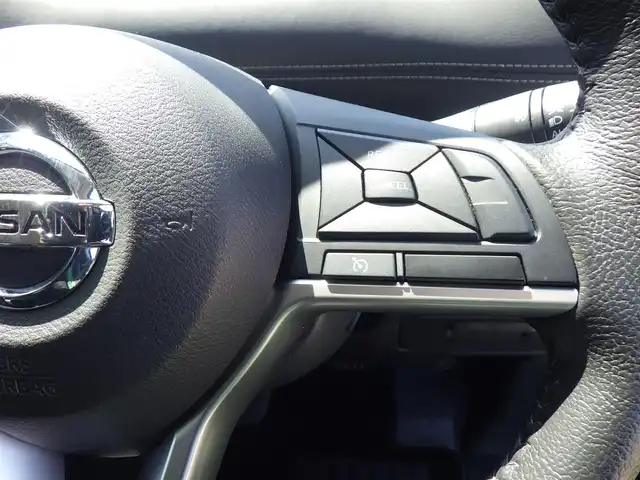 日産 セレナ ハイウェイスター Vセレクション 千葉県 2018(平30)年 3.8万km アズライトブルー エマージェンシーブレーキ/ハンズフリー両側パワースライドドア/９インチ純正SDナビ/地デジTV/【BD/DVD/CD再生機能　Bluetooth接続】/アラウンドビューモニター/ドライブレコーダー（前後撮影）/ETC/LEDヘッドライト/ウインカーミラー/純正15インチアルミホイル/インテリジェントキー
