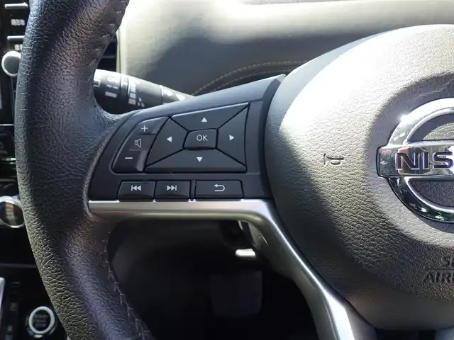 日産 セレナ ハイウェイスター Vセレクション 千葉県 2018(平30)年 3.8万km アズライトブルー エマージェンシーブレーキ/ハンズフリー両側パワースライドドア/９インチ純正SDナビ/地デジTV/【BD/DVD/CD再生機能　Bluetooth接続】/アラウンドビューモニター/ドライブレコーダー（前後撮影）/ETC/LEDヘッドライト/ウインカーミラー/純正15インチアルミホイル/インテリジェントキー