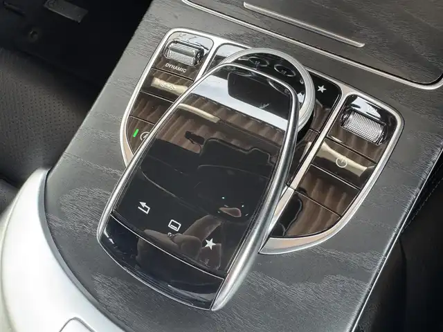 メルセデス・ベンツ Ｃ２５０ スポーツ 千葉県 2016(平28)年 3.1万km ヒヤシンスレッド レーダーセーフティーパッケージ/衝突軽減ブレーキ/レーダークルーズ コントロール/レーンキープアシスト/ブラインドスポットモニター/純正HDDナビ/フルセグTV/Bluetooth/バックカメラ/黒レザーシート/シートヒーター/エアサス/LEDライト/ETC2.0/スペアキー