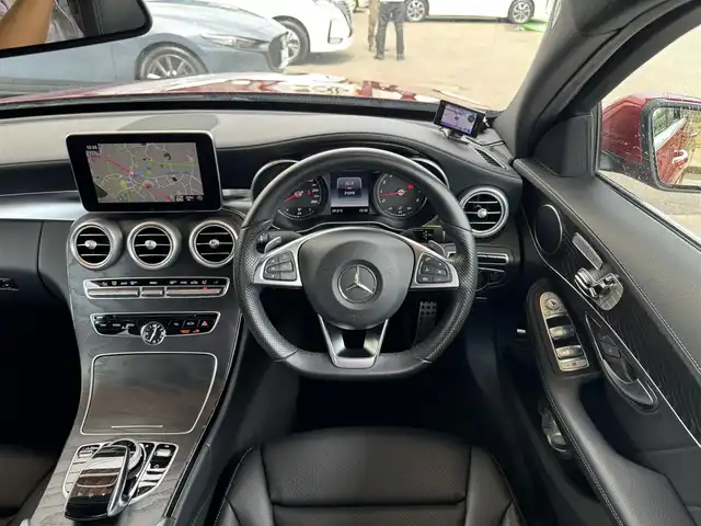 メルセデス・ベンツ Ｃ２５０ スポーツ 千葉県 2016(平28)年 3.1万km ヒヤシンスレッド レーダーセーフティーパッケージ/衝突軽減ブレーキ/レーダークルーズ コントロール/レーンキープアシスト/ブラインドスポットモニター/純正HDDナビ/フルセグTV/Bluetooth/バックカメラ/黒レザーシート/シートヒーター/エアサス/LEDライト/ETC2.0/スペアキー