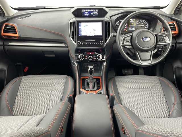 スバル フォレスター X－ブレイク 道央・札幌 2019(令1)年 3.8万km クリスタルホワイトP ・４ＷＤ/・ワンオーナー/・純正ＤＡＩＡＴＯＮＥ８インチナビ＆ＴＶ＆ＢＴ＆ＤＶＤ＆ＣＤ＆ＵＳＢ/・前後＆左サイドカメラ/・アイドリングストップ/・寒冷地仕様/・Ｘ－ＭＯＤＥ ＡＷＤ/・ＥｙｅＳｉｇｈｔ/・プリクラッシュブレーキ/・先行車発進お知らせ/・レーンキープアシスト/・車線逸脱警報/・ＲＡＢ/・リヤビークルディテクション/・スマートリアビューミラー/・横滑り防止装置/・レーダークルーズコントロール/・ハーフレザーシート/・前席パワーシート（運転席メモリー付）/・全席シートヒーター/・パドルシフト/・純正ドライブレコーダー/・純正リモコンスターター/・ＳＲＨ/・オートライト/・ＬＥＤヘッドライト/・ＬＥＤフォグ/・電動パーキングブレーキ/・ブレーキホールド/・冬タイヤ純正アルミ付き積込