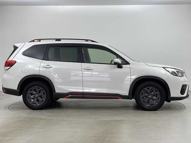 スバル フォレスター X－ブレイク 道央・札幌 2019(令1)年 3.8万km クリスタルホワイトP ・４ＷＤ/・ワンオーナー/・純正ＤＡＩＡＴＯＮＥ８インチナビ＆ＴＶ＆ＢＴ＆ＤＶＤ＆ＣＤ＆ＵＳＢ/・前後＆左サイドカメラ/・アイドリングストップ/・寒冷地仕様/・Ｘ－ＭＯＤＥ ＡＷＤ/・ＥｙｅＳｉｇｈｔ/・プリクラッシュブレーキ/・先行車発進お知らせ/・レーンキープアシスト/・車線逸脱警報/・ＲＡＢ/・リヤビークルディテクション/・スマートリアビューミラー/・横滑り防止装置/・レーダークルーズコントロール/・ハーフレザーシート/・前席パワーシート（運転席メモリー付）/・全席シートヒーター/・パドルシフト/・純正ドライブレコーダー/・純正リモコンスターター/・ＳＲＨ/・オートライト/・ＬＥＤヘッドライト/・ＬＥＤフォグ/・電動パーキングブレーキ/・ブレーキホールド/・冬タイヤ純正アルミ付き積込