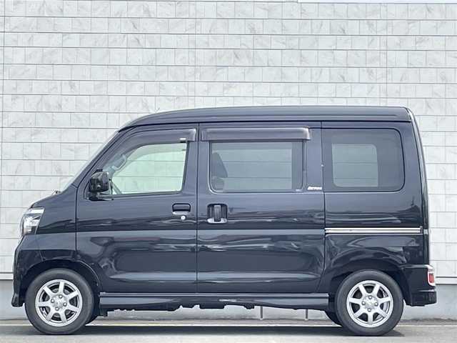 ダイハツ アトレー ワゴン カスタム ターボ R 岩手県 2017(平29)年 10.1万km ブラックマイカメタリック AM/FM/CD/DVD/ドライブレコーダー/両側イージースライドドア/キセノンヘッドライト/キーレスキー/電動格納ミラー/社外13インチAW/純正13インチスタッドレスタイヤ車載/Wエアバック/純正フロアマット/保証書/取扱説明書