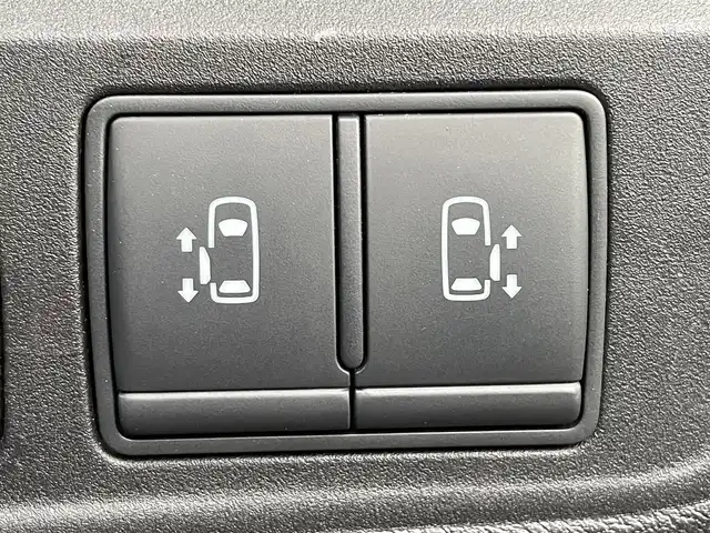 日産 セレナ ハイウェイスター Vセレクション 和歌山県 2018(平30)年 4万km ダイヤモンドブラック 純正ナビ（MM518D-L）/フルセグTV/（BT/CD/DVD/AM/FM）/全方位カメラ/プロパイロット/衝突被害軽減ブレーキ/レーンキープアシスト/横滑り防止/前後コーナーセンサー/オートライト/前方ドライブレコーダー/両側パワースライド/ビルトインETC/LEDヘッドライト/フォグランプ/ドアバイザー/プッシュスタート/電格ミラー