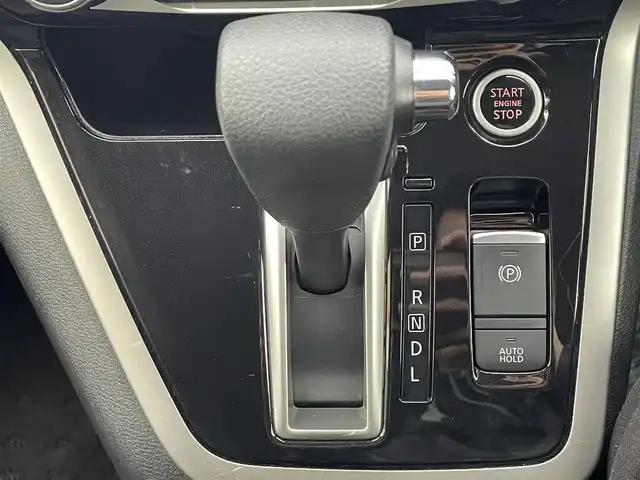 日産 セレナ ハイウェイスター Vセレクション 和歌山県 2018(平30)年 4万km ダイヤモンドブラック 純正ナビ（MM518D-L）/フルセグTV/（BT/CD/DVD/AM/FM）/全方位カメラ/プロパイロット/衝突被害軽減ブレーキ/レーンキープアシスト/横滑り防止/前後コーナーセンサー/オートライト/前方ドライブレコーダー/両側パワースライド/ビルトインETC/LEDヘッドライト/フォグランプ/ドアバイザー/プッシュスタート/電格ミラー