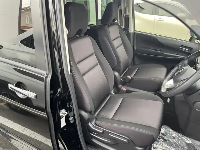 日産 セレナ ハイウェイスター Vセレクション 和歌山県 2018(平30)年 4万km ダイヤモンドブラック 純正ナビ（MM518D-L）/フルセグTV/（BT/CD/DVD/AM/FM）/全方位カメラ/プロパイロット/衝突被害軽減ブレーキ/レーンキープアシスト/横滑り防止/前後コーナーセンサー/オートライト/前方ドライブレコーダー/両側パワースライド/ビルトインETC/LEDヘッドライト/フォグランプ/ドアバイザー/プッシュスタート/電格ミラー