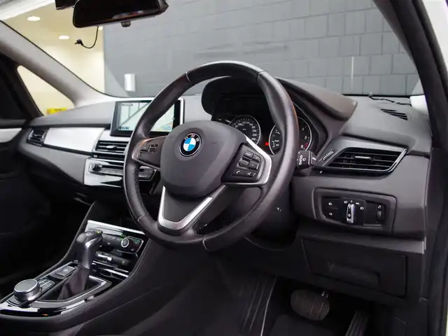 ＢＭＷ ２１８ｄ アクティブツアラー 埼玉県 2017(平29)年 2.7万km アルピンホワイトⅢ インテリジェントセーフティ /パークディスタンスコントロール /バックカメラ /iDriveナビ /ドライブレコーダー /ルームミラー内臓ETC /純正16インチアルミホイール /アイドリングストップシステム /横滑り防止装置