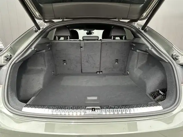 アウディ Ｑ３ SB 35TDIクワトロ Sライン 道東・釧路十勝 2020(令2)年 0.7万km グレー ベーシックパッケージ/　・黒革/シートヒーター/　・パワーシート/　・パワーバックドア/アシスタンスパッケージ/　・アダプティブクルーズアシスト/　・ハイビームアシスト/テクノロジーパッケージ/　・スマートフォンインターフェース/　・ワイヤレスチャージング/純正メモリナビ/SD/USB/BT/パドルシフト/純正ドライブレコーダー(前後)/360°カメラ/LEDヘッドライト/オートライト/リアフォグライト/純正19インチAW/ダウンヒルアシストコントロール/純正フロアマット/ETC/＜カラーコード：LX7G/クロノスグレーメタリック＞