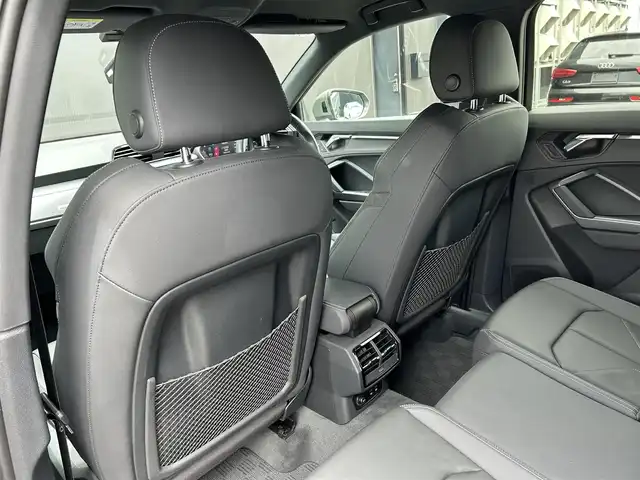 アウディ Ｑ３ SB 35TDIクワトロ Sライン 道東・釧路十勝 2020(令2)年 0.7万km グレー ベーシックパッケージ/　・黒革/シートヒーター/　・パワーシート/　・パワーバックドア/アシスタンスパッケージ/　・アダプティブクルーズアシスト/　・ハイビームアシスト/テクノロジーパッケージ/　・スマートフォンインターフェース/　・ワイヤレスチャージング/純正メモリナビ/SD/USB/BT/パドルシフト/純正ドライブレコーダー(前後)/360°カメラ/LEDヘッドライト/オートライト/リアフォグライト/純正19インチAW/ダウンヒルアシストコントロール/純正フロアマット/ETC/＜カラーコード：LX7G/クロノスグレーメタリック＞