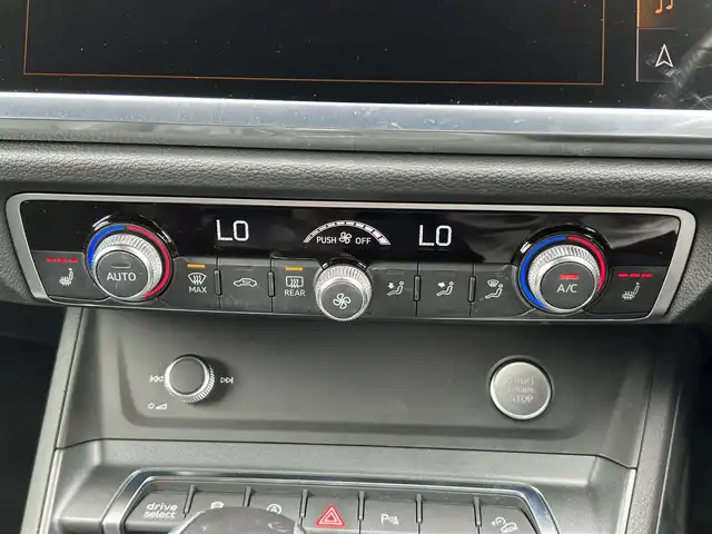 アウディ Ｑ３ SB 35TDIクワトロ Sライン 道東・釧路十勝 2020(令2)年 0.7万km グレー ベーシックパッケージ/　・黒革/シートヒーター/　・パワーシート/　・パワーバックドア/アシスタンスパッケージ/　・アダプティブクルーズアシスト/　・ハイビームアシスト/テクノロジーパッケージ/　・スマートフォンインターフェース/　・ワイヤレスチャージング/純正メモリナビ/SD/USB/BT/パドルシフト/純正ドライブレコーダー(前後)/360°カメラ/LEDヘッドライト/オートライト/リアフォグライト/純正19インチAW/ダウンヒルアシストコントロール/純正フロアマット/ETC/＜カラーコード：LX7G/クロノスグレーメタリック＞