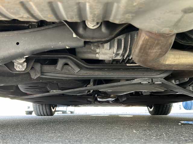アウディ ＴＴロードスター 2．0 TFSI クワトロ 福島県 2017(平29)年 5.6万km 青 登録時走行距離：55782km/４WD/純正ナビ/ (CD/DVD/BT/フルセグTV/SD/AM/FM)/バックカメラ/ビルトインETC/ドライブレコーダー/プッシュスタート/ステアリングスイッチ/パドルシフト/革巻きステアリング/パワーシート/ (D席/N席）/社外フロアマット/MTモード付AT/スマートキー/スペアキー×１/LEDヘッドライト/社外18インチAW/電動格納ミラー/ウィンカーミラー/レインセンサー/アイドリングストップ/横滑り防止装置/保証書/取扱説明書