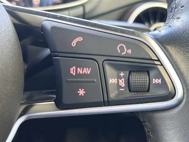 アウディ ＴＴロードスター 2．0 TFSI クワトロ 福島県 2017(平29)年 5.6万km 青 登録時走行距離：55782km/４WD/純正ナビ/ (CD/DVD/BT/フルセグTV/SD/AM/FM)/バックカメラ/ビルトインETC/ドライブレコーダー/プッシュスタート/ステアリングスイッチ/パドルシフト/革巻きステアリング/パワーシート/ (D席/N席）/社外フロアマット/MTモード付AT/スマートキー/スペアキー×１/LEDヘッドライト/社外18インチAW/電動格納ミラー/ウィンカーミラー/レインセンサー/アイドリングストップ/横滑り防止装置/保証書/取扱説明書