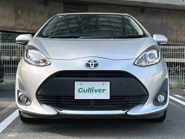 トヨタ アクア S スタイルブラック 愛知県 2019(令1)年 6.2万km シルバーM ワンオーナー/純正SDナビ/ワンセグTV・AM・FM・CD・Bluetooth/バックカメラ/プリクラッシュセーフティ/レーンディパーチャーアラート/オートハイビーム/LEDヘッドライト/オートライト/フォグランプ/クリアランスソナー/スマートキー/プッシュスタート/ETC/純正フロアマット/純正ドアバイザー/電動格納ミラー/ISOFIX/盗難防止装置/取扱説明書/保証書/ディーラー点検整備記録簿(R1/R2/R3/R5/R7)/スペアスマートキー