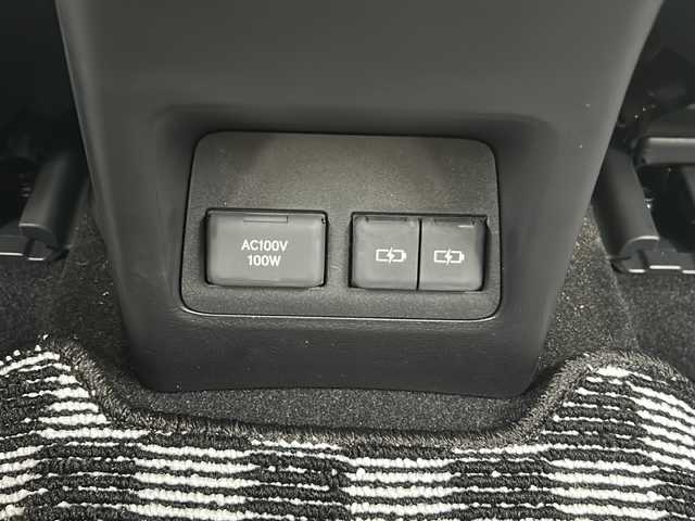 レクサス ＮＸ 250 バージョンL 静岡県 2024(令6)年 0.5万km ソニッククォーツ ワンオーナー/レクサスセーフティシステム/・プリクラッシュセーフティ/・ロードサインアシスト/・フロントクロストラフィックアラート/・レーンディバーチャーアラート/・レーンチェンジアシスト/・プロアクティブドライビングアシスト/・リヤクロストラフィックアラート/・ブラインドスポットモニター/・パーキングサポートブレーキ/・リヤカメラディテクション/・安心降車アシスト/・クリアランスソナー/純正メーカーナビ/・フルセグTV/・Bluetooth/ミラーキャスト/USB/ラジオ/主要装備/・サンルーフ/・レザーシート/・全席シートヒーター/・エアーシート/・ハンドルヒーター/・オートライト/・オートハイビーム/・パワーシート/・パワーバックドア/・パドルシフト/・オートホールド/・ブラインドスポットモニター/・デジタルインナーミラー/・全方位カメラ/・ETC2.0/・ヘッドアップディスプレイ/・電動格納シート