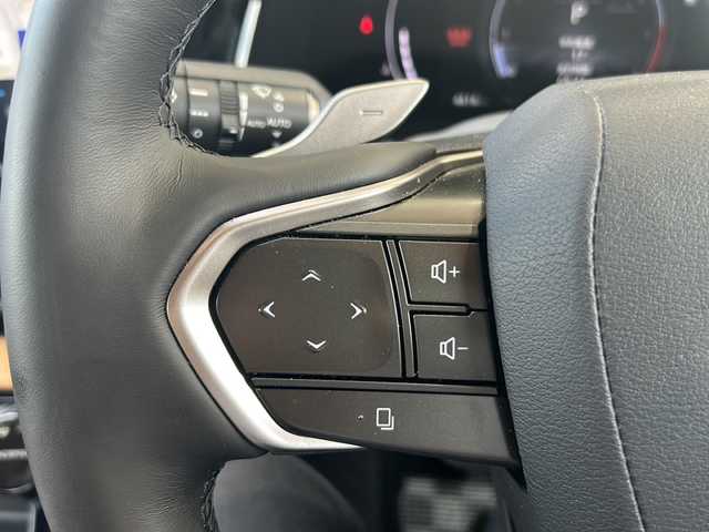 レクサス ＮＸ 250 バージョンL 静岡県 2024(令6)年 0.5万km ソニッククォーツ ワンオーナー/レクサスセーフティシステム/・プリクラッシュセーフティ/・ロードサインアシスト/・フロントクロストラフィックアラート/・レーンディバーチャーアラート/・レーンチェンジアシスト/・プロアクティブドライビングアシスト/・リヤクロストラフィックアラート/・ブラインドスポットモニター/・パーキングサポートブレーキ/・リヤカメラディテクション/・安心降車アシスト/・クリアランスソナー/純正メーカーナビ/・フルセグTV/・Bluetooth/ミラーキャスト/USB/ラジオ/主要装備/・サンルーフ/・レザーシート/・全席シートヒーター/・エアーシート/・ハンドルヒーター/・オートライト/・オートハイビーム/・パワーシート/・パワーバックドア/・パドルシフト/・オートホールド/・ブラインドスポットモニター/・デジタルインナーミラー/・全方位カメラ/・ETC2.0/・ヘッドアップディスプレイ/・電動格納シート