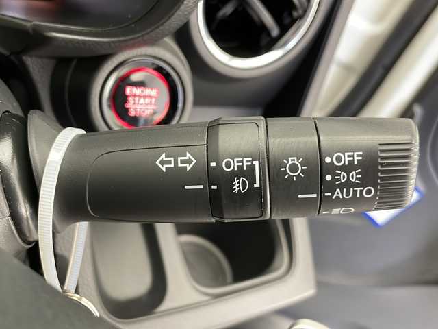 ホンダ Ｎ ＯＮＥ プレミアム ツアラー 長野県 2023(令5)年 4.1万km プラチナホワイトパール 純正ナビ/（フルセグ/Bluetooth/CD/DVD/USB)/バックカメラ/ETC/前方ドラレコ/純正エンジンスターター/衝突軽減ブレーキ/レーンキープアシスト/レーダークルーズコントロール/コーナーセンサー/先行車発進機能/標識認識機能/ハーフレザーシート/前席シートヒーター/LEDヘッドライト/電子パーキングブレーキ/ステアリングスイッチ/ヘッドライトレベライザー/スマートキー/スペアキー