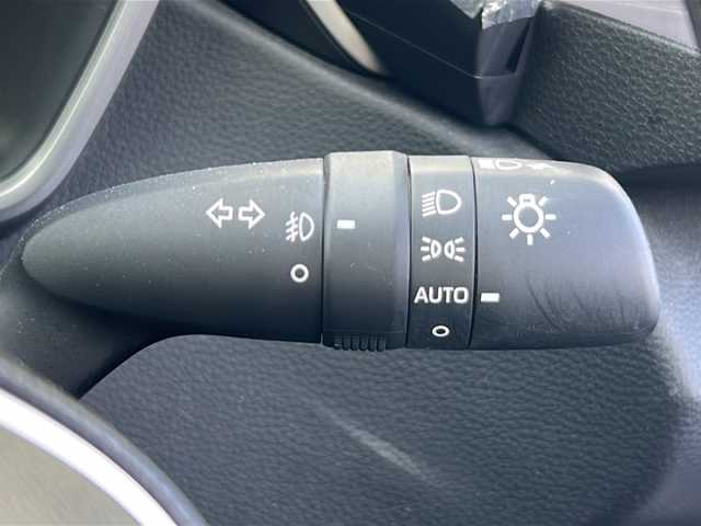 トヨタ カローラ スポーツ ハイブリッドG Z 茨城県 2019(令1)年 7.8万km ホワイトパールクリスタルシャイン フロントモデリスタエアロ/TRDサイドスカート/ブリッツリアスポイラー/社外9inナビ【MDV-M906HDL】/(地デジTV・CD・DVD・BT・ラジオ再生)/レーダークルーズコントロール/レーンアシスト/プリクラッシュセーフティ/コーナーセンサー/ドライブレコーダー/ビルトインETC/バックカメラ/純正16inアルミホイール/ウッドコンビステアリング/フロアマット/スマートキー