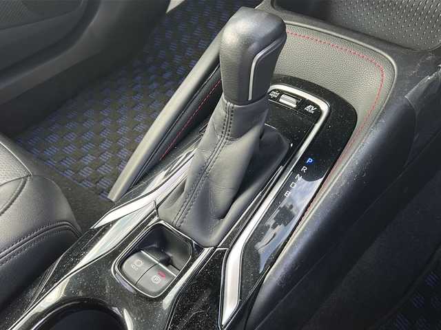 トヨタ カローラ スポーツ ハイブリッドG Z 茨城県 2019(令1)年 7.8万km ホワイトパールクリスタルシャイン フロントモデリスタエアロ/TRDサイドスカート/ブリッツリアスポイラー/社外9inナビ【MDV-M906HDL】/(地デジTV・CD・DVD・BT・ラジオ再生)/レーダークルーズコントロール/レーンアシスト/プリクラッシュセーフティ/コーナーセンサー/ドライブレコーダー/ビルトインETC/バックカメラ/純正16inアルミホイール/ウッドコンビステアリング/フロアマット/スマートキー