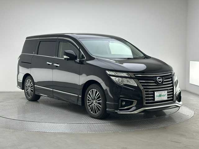 日産 エルグランド 250ハイウェイスターS 兵庫県 2017(平29)年 4.2万km ファントムブラック ハーフレザーシート/純正メモリーマルチナビ＆フルセグTV/（CD＆DVD＆BT）/アラウンドビューモニター/クルーズコントロール/両側パワースライドドア/前後ドラレコ/オートライト/LEDライト/ビルトインETC/純正18inアルミホイール/純正フロアマット/純正ドアバイザー/LEDライト/フォグランプ/コーナーセンサー/スマートキー/プッシュスタート/W＆サイド＆カーテンエアバック