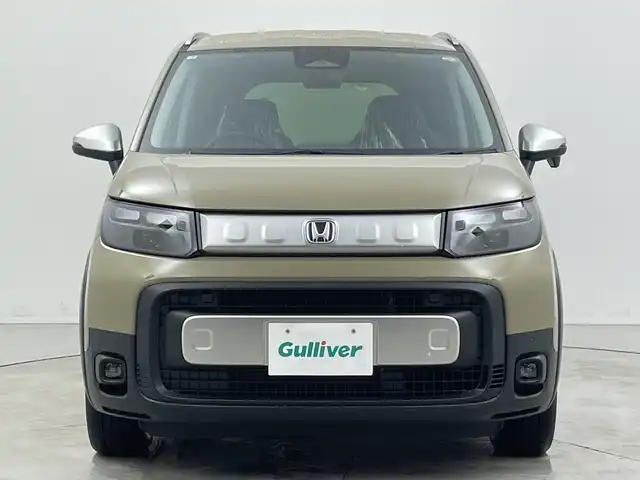 ホンダ フリード ハイブリット e:HEV クロスター 新潟県 2025(令7)年 0.1千km ベージュ 4WD/9インチ純正メモリナビ【LXM-242ZFNI】/フルセグTV/Bluetooth/AppleCarPlay/AndroidAuto/ホンダセンシング/・衝突被害軽減ブレーキ/・先行車発進お知らせ機能/・歩行者事故低減ステアリング/・路外逸脱抑制機能/・標識認識機能/・渋滞追従機能付アダプティブクルーズコントロール/・車線維持支援システム/・トラフィックジャムアシスト(渋滞運転支援機能)/・ブラインドスポットインフォメーション/・誤発進抑制機能/・後方誤発進抑制機能/・近距離衝突軽減ブレーキ/・急アクセル抑制機能/・パーキングセンサーシステム/・オートマチックハイビーム/ハーフレザーシート/前席シートヒーター/両側パワースライドドア/前後コーナーセンサー/バックモニター/LEDヘッドライト/横滑り防止装置