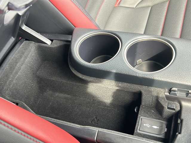 レクサス ＩＳ 300h Fスポーツ Xライン 佐賀県 2015(平27)年 7.6万km ホワイトノーヴァガラスフレーク 純正ナビ/CD/DVD/Bluetooth/USB/AUX/バックカメラ/専用L Texシート/シートヒーター＆エアシート/パワーシート/パドルシフト/スマートキー/ブラインドスポットモニター/前後クリアランスソナー/純正LEDヘッドライト/純正18インチアルミ/純正フロアマット/新車保証書/取扱説明書/プリクラッシュセーフティ/レーダークルーズコントロール