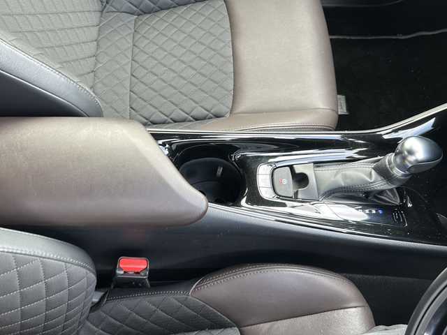トヨタ Ｃ－ＨＲ G 茨城県 2018(平30)年 6.7万km ホワイトパールクリスタルシャイン 純正９インチメモリナビ【NSZT-Y66T】/(地デジTV・CD・DVD・BT・ラジオ再生)/レーダークルーズコントロール/レーンアシスト/衝突軽減ブレーキ/コーナーセンサー/ブラインドスポットモニター/ハーフレザーシート/シートヒーター/ドライブレコーダー/バックカメラ/ETC/オートライト/LEDヘッドライト/純正18inアルミホイール/フロアマット/スマートキー