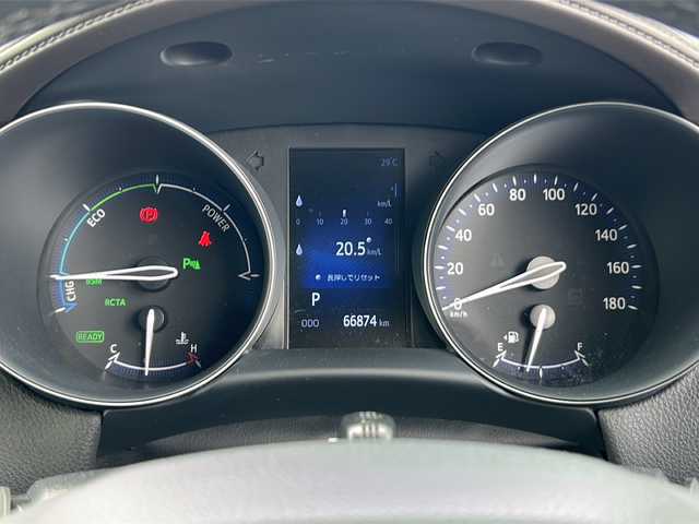 トヨタ Ｃ－ＨＲ G 茨城県 2018(平30)年 6.7万km ホワイトパールクリスタルシャイン 純正９インチメモリナビ【NSZT-Y66T】/(地デジTV・CD・DVD・BT・ラジオ再生)/レーダークルーズコントロール/レーンアシスト/衝突軽減ブレーキ/コーナーセンサー/ブラインドスポットモニター/ハーフレザーシート/シートヒーター/ドライブレコーダー/バックカメラ/ETC/オートライト/LEDヘッドライト/純正18inアルミホイール/フロアマット/スマートキー