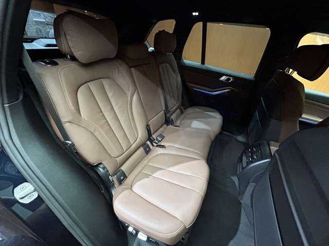 ＢＭＷ ＢＭＷ Ｘ５ xDrive 40d Mスポーツ 千葉県 2022(令4)年 4.9万km 黒Ｍ 限定車　/ＡＣＣ　/ＣａｒＰｌａｙ　/ディスプレイオーディオ　/バックカメラ　/サイドカメラ/ドライブレコーダー　/ヒーテッドドアミラー　/純正１７インチＡＷ　/ＥＴＣ