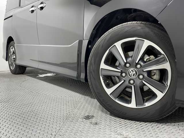 トヨタ ノア Si ダブルバイビーⅡ 広島県 2019(令1)年 5.9万km ブラック 純正９型ナビ　/両側電動スライドドア　/後席モニター　/バックカメラ　　/レーンキープアシスト　/コーナーセンサー　/ＬＥＤヘッドランプ　/衝突軽減ブレーキ　/オートハイビーム/クルーズコントロール/ＥＴＣ　/ドライブレコーダー　/純正16インチアルミホイール(205/60/R16)/エアバック（運転席/助手席）