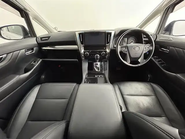 トヨタ ヴェルファイア Z Gエディション 道央・札幌 2018(平30)年 4.9万km ホワイトパールクリスタルシャイン ・４WD/・寒冷地仕様/・純正１０インチナビ/・バックカメラ/・ドライブレコーダー/・フルセグＴＶ＆ＣＤ＆ＤＶＤ＆ＢＴ/・パワーシート/・シートヒーター＆ベンチレーション/・デジタルインナーミラー/・ＢＳＭ/・前後障害物センサー/・両側パワースライドドア/・パワーバックドア/・衝突軽減ブレーキ/・レーンアシスト/・横滑り防止機能/・アダプティブクルーズコントロール/・アイドリングストップ/・電動格納ウインカーミラー/・純正アルミホイール/・純正フロアマット/・オートライト/・オートハイビーム/・前後障害物センサー