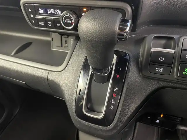 ホンダ Ｎ ＢＯＸ カスタム L 滋賀県 2023(令5)年 1.5万km クリスタルブラックパール 社外ナビ/【CD.DVD.Bluetooth.フルセグTV】/バックカメラ/ホンダセンシング/●衝突軽減ブレーキ（CMBS）/●誤発進抑制機能/●歩行者事故低減ステアリング/●路外逸脱抑制機能/●渋滞追従機能付アダプティブクルーズコントロール（ACC）/●車線維持支援システム（LKAS）/●先行車発進お知らせ機能/●標識認識機能/●後方誤発進抑制機能/●オートハイビーム/コーナーセンサー/LEDヘッドライト/オートライト/前席シートヒーター/片側電動スライド/純正アルミホイール/スマートキー/スぺアキー