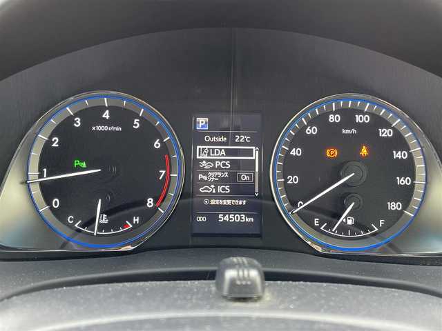 トヨタ ハリアー プレミアム 群馬県 2019(平31)年 5.5万km ホワイトパールクリスタルシャイン ワンオーナー/トヨタセーフティセンス/・プリクラッシュセーフティ/・レーンディパーチャーアラート/・インテリジェントクリアランスソナー/・誤発信抑制機能/純正SDナビ　NSZT-Y68T/　(CD DVD フルセグTV SD Bluetooth AM FM)/バックカメラ/ETC2.0/LEDヘッドライト/LEDフォグランプ/オートライト/オートマチックハイビーム/シーケンシャルウィンカー/レーダークルーズコントロール/パワーバックドア/アイドリングストップ/ステリングスイッチ/運転席パワーシート/ハーフレザーシート/電動パーキングブレーキ/横滑り防止/純正フロアマット/純正ドアバイザー/取扱説明書/保証書/スペアキー・カードキー/社外17インチAW付きスタッドレス積み込み