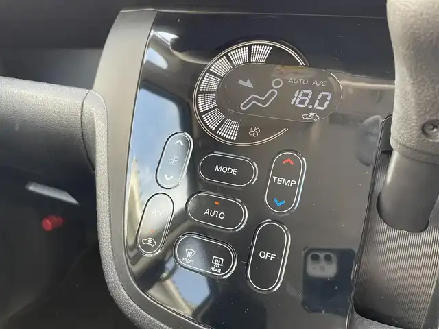 日産 デイズ ルークス ハイウェイスターS 千葉県 2015(平27)年 7.9万km ホワイトパール 横滑り防止装置/エマージェンシーブレーキ/踏み間違い衝突防止アシスト/純正SDナビ(MM114D-W)/・AM/FM/CD/フルセグTV/ETC/アイドリングストップ/純正アルミホイール/純正HIDヘッドライト/衝突安全ボディ/保証書/取扱説明書