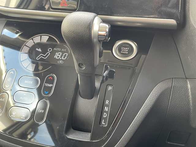 日産 デイズ ルークス ハイウェイスターS 千葉県 2015(平27)年 7.9万km ホワイトパール 外部検査済み/横滑り防止装置/エマージェンシーブレーキ/踏み間違い衝突防止アシスト/純正SDナビ(MM114D-W)/・AM/FM/CD/フルセグTV/ETC/アイドリングストップ/純正アルミホイール/純正HIDヘッドライト/衝突安全ボディ/保証書/取扱説明書